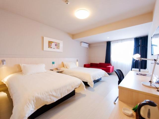 Jinjiang Inn Xianning Yinquan Avenue Hot Spring Hotel Екстер'єр фото