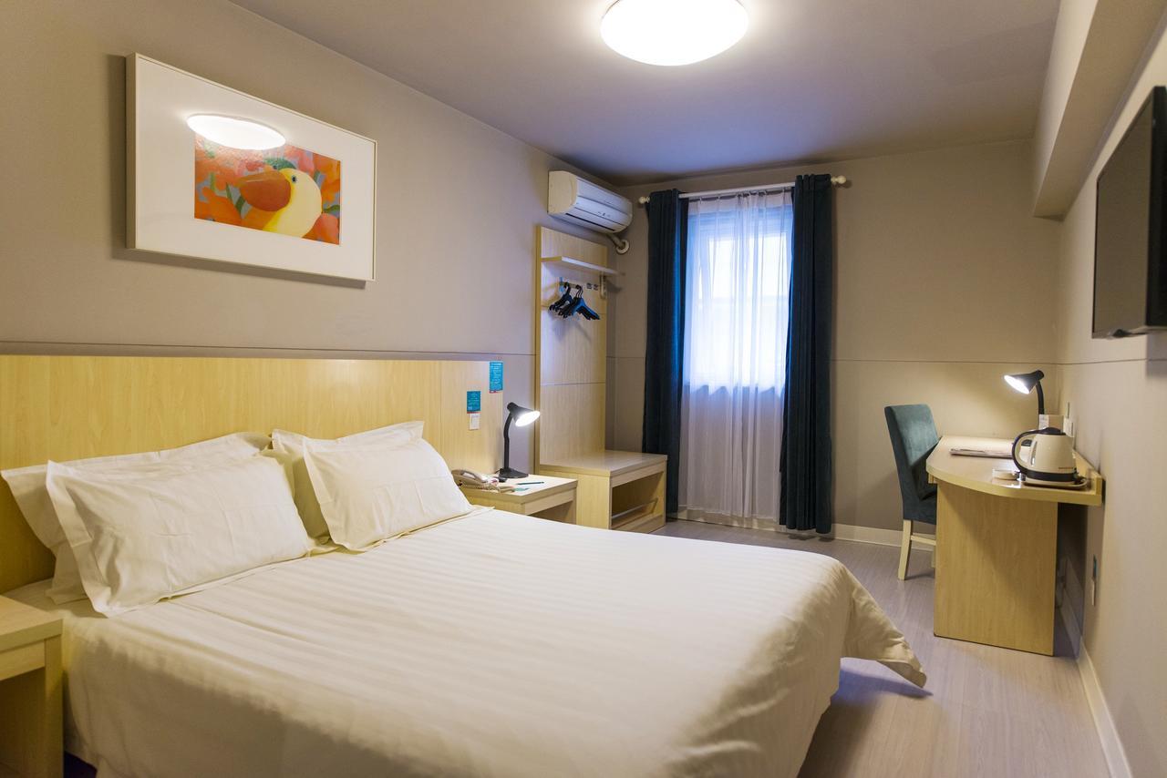 Jinjiang Inn Xianning Yinquan Avenue Hot Spring Hotel Екстер'єр фото